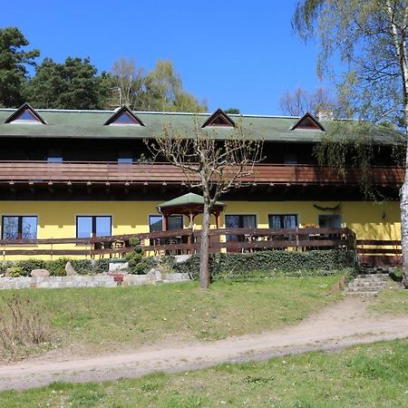 Hotel Und Restaurant Karpfenschaenke Schenkendobern Luaran gambar