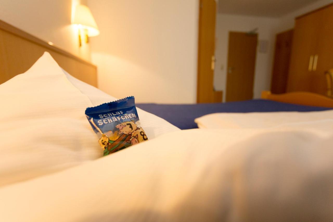 Hotel Und Restaurant Karpfenschaenke Schenkendobern Luaran gambar