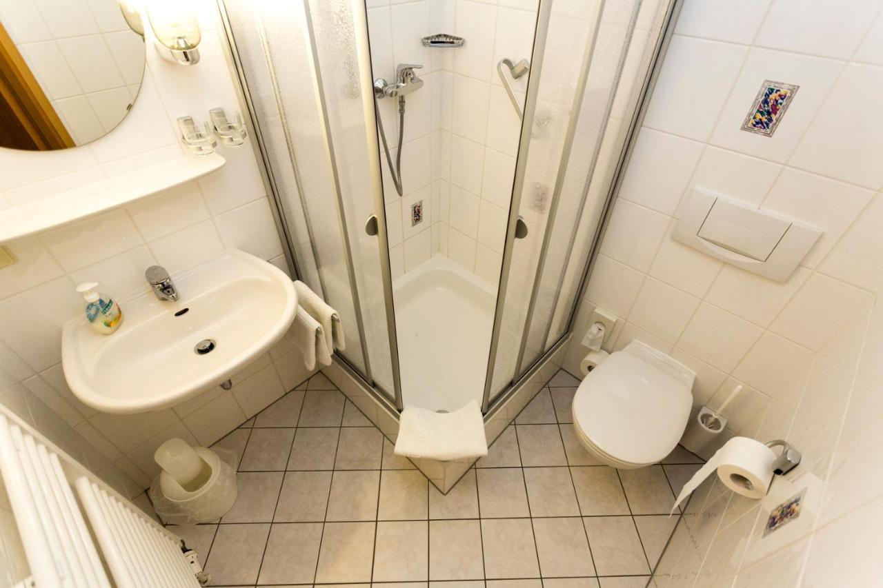 Hotel Und Restaurant Karpfenschaenke Schenkendobern Luaran gambar
