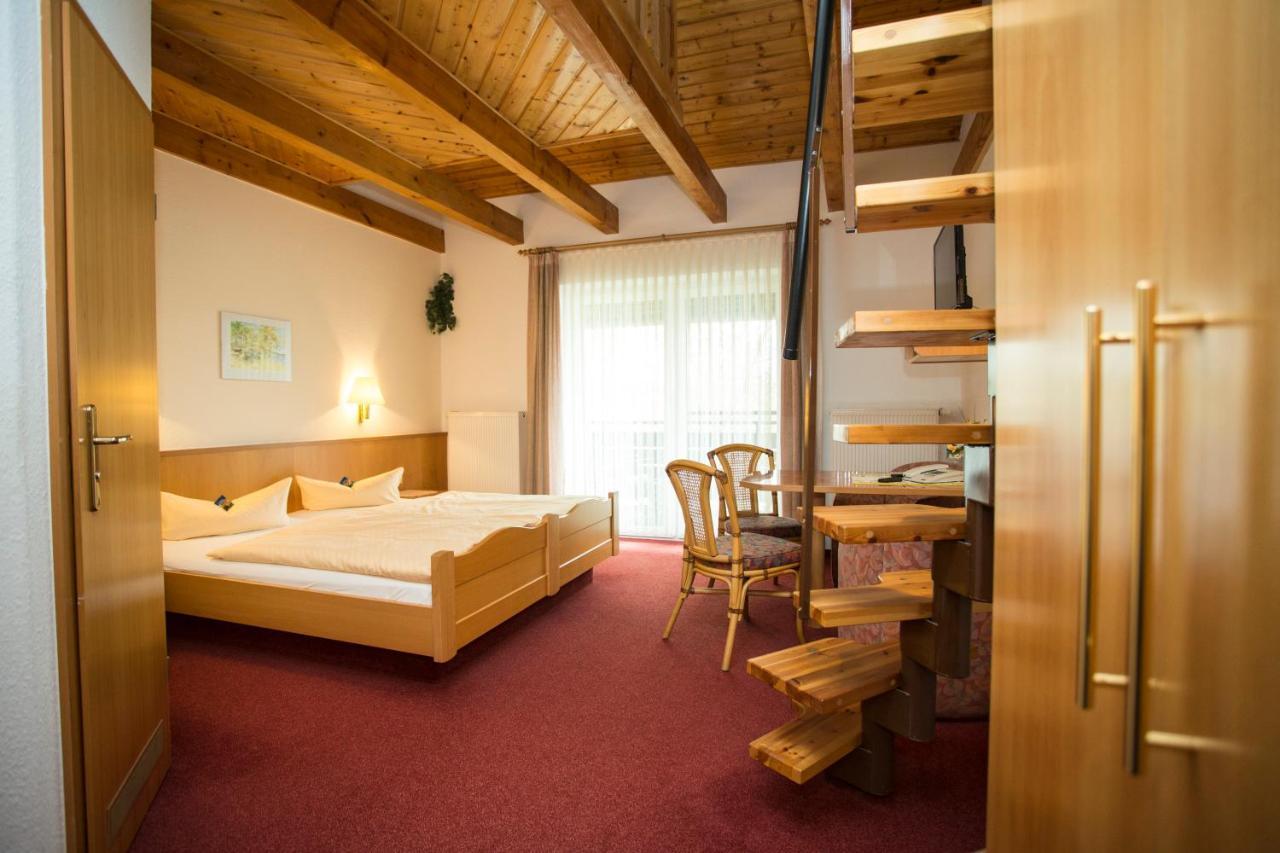 Hotel Und Restaurant Karpfenschaenke Schenkendobern Luaran gambar
